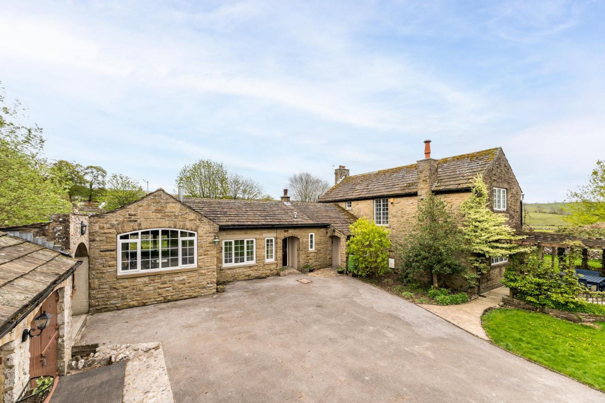 Central Malham, Sleeps 2, Private Hot Tub, Yoga Studio Exterior photo